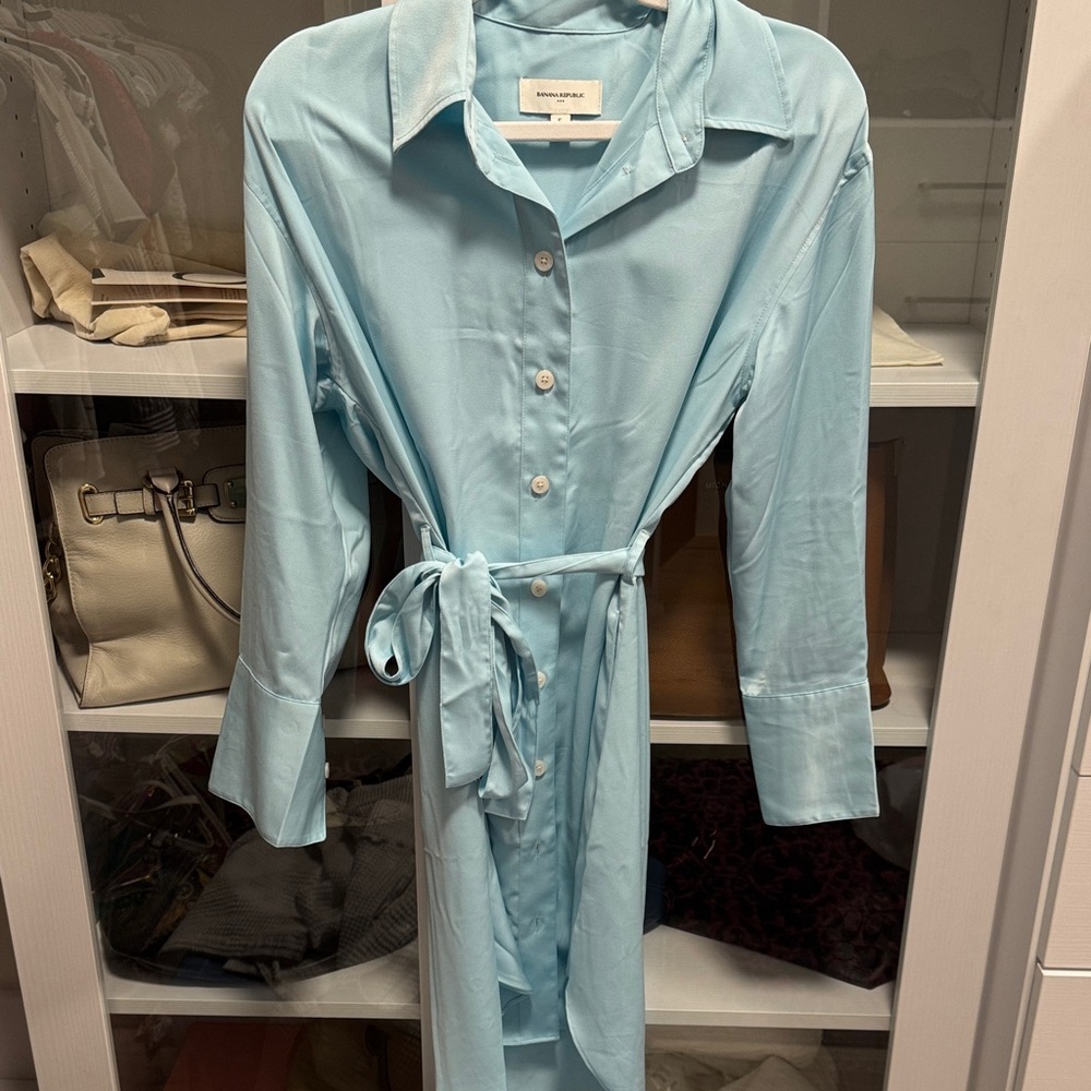 *Never Worn* Banana Republic Silky Light Blue Shirt Dress